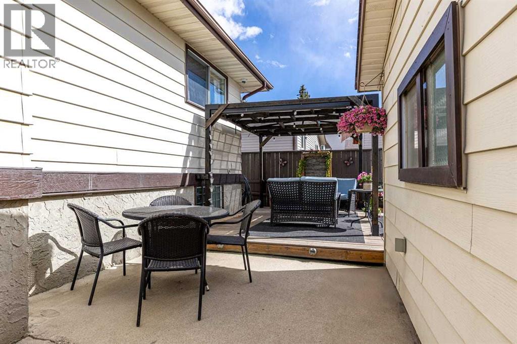 28 Beddington Crescent NE - 43