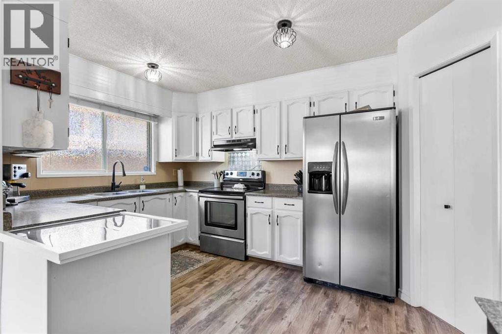 28 Beddington Crescent NE - 16