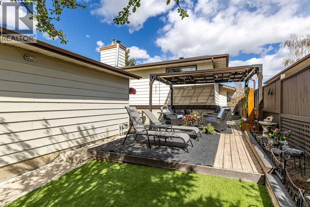28 Beddington Crescent NE - 41