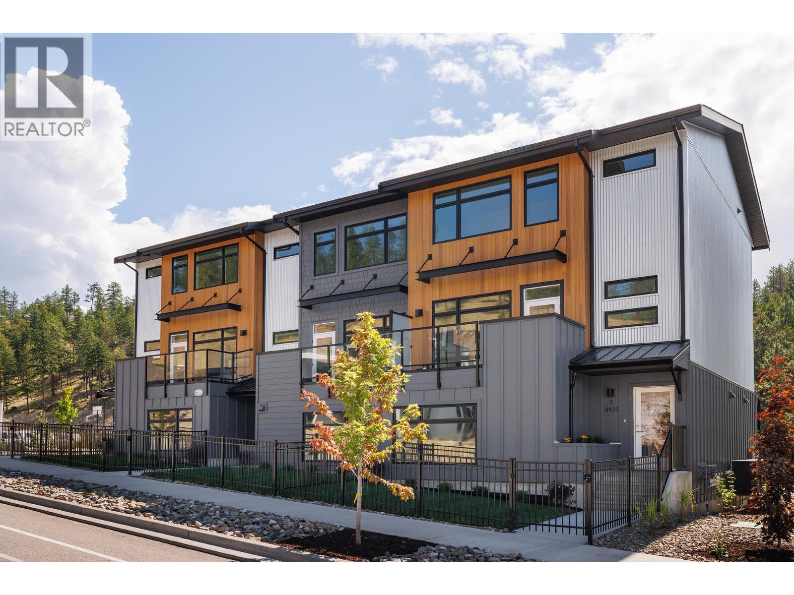 #2 3425 Hilltown Drive - 30