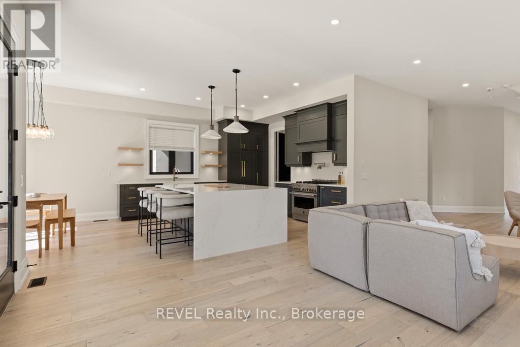 6206 LUCIA DRIVE - 9