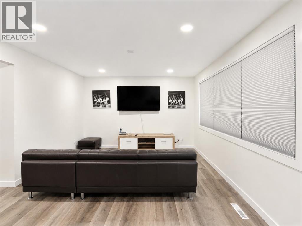 1317 17 Avenue S - Image 2