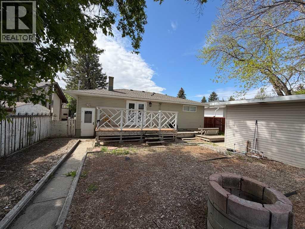1317 17 Avenue S - 21
