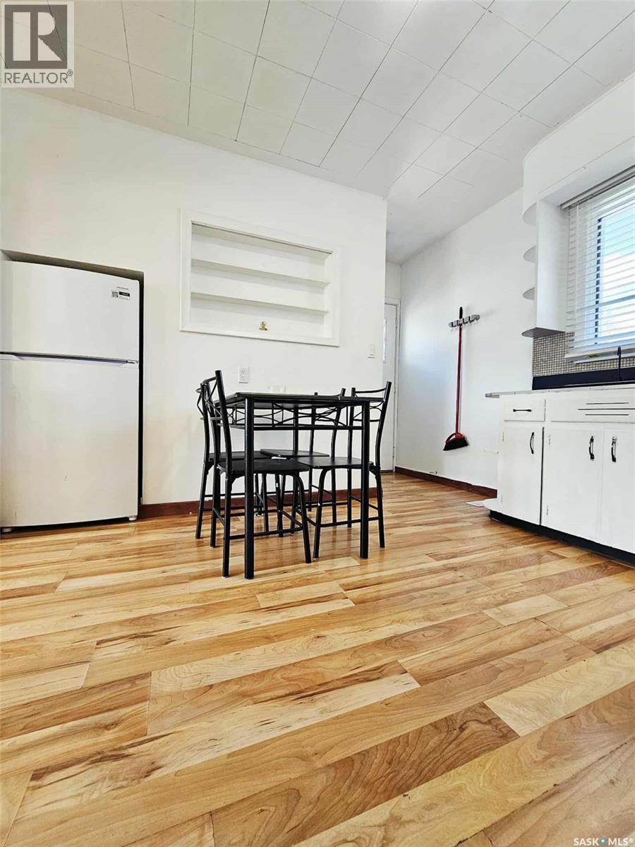 35 Reaman AVENUE - 11