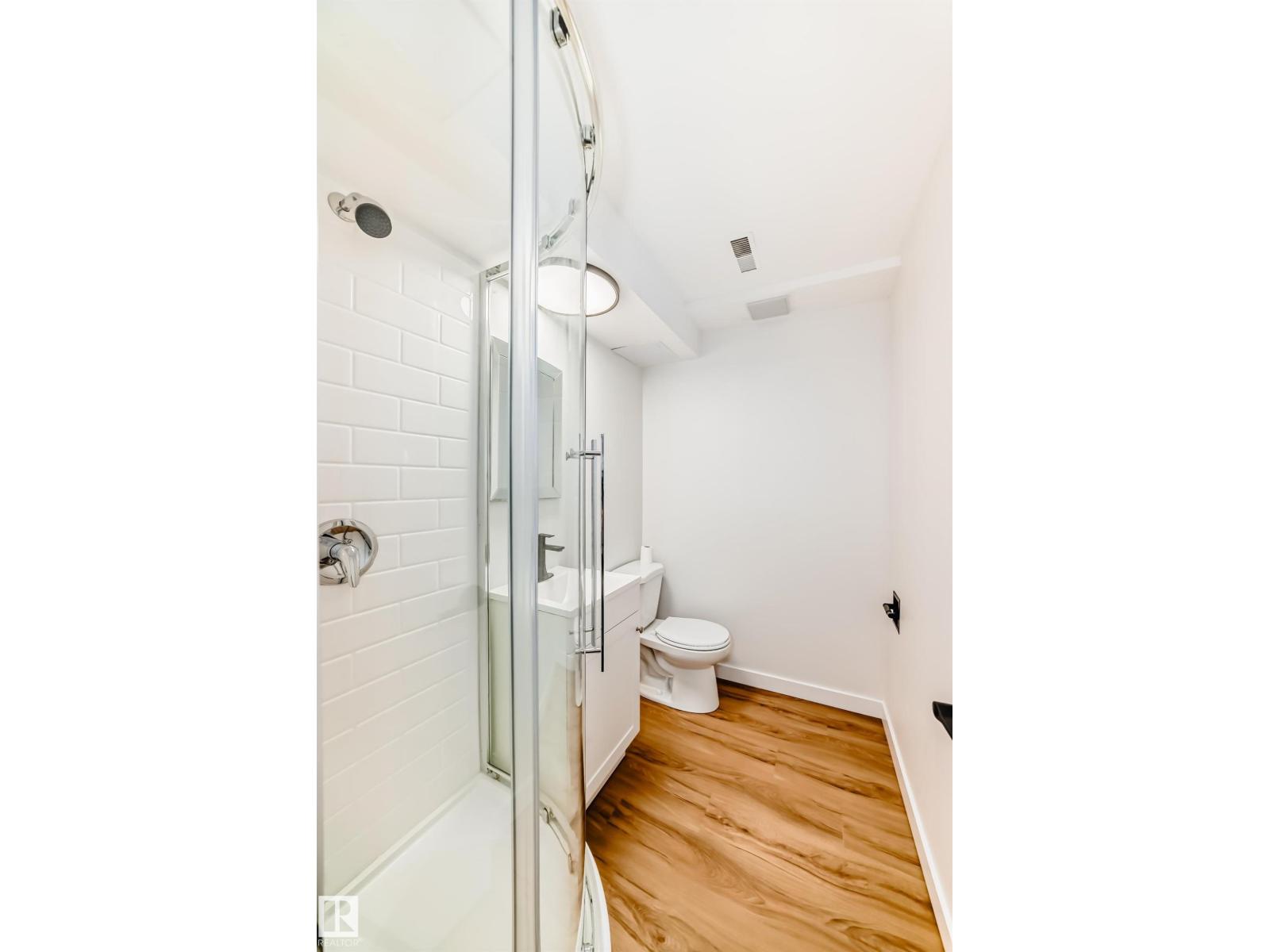 4842 116ave NW - 29