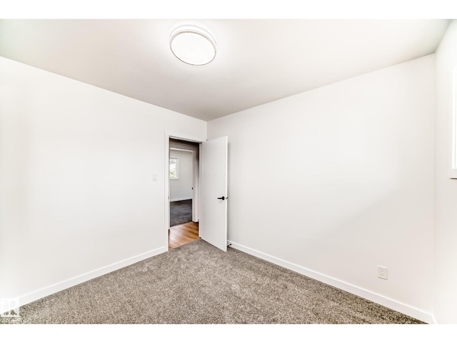 4842 116ave NW - 19