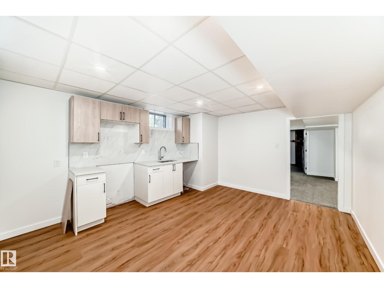 4842 116ave NW - 24