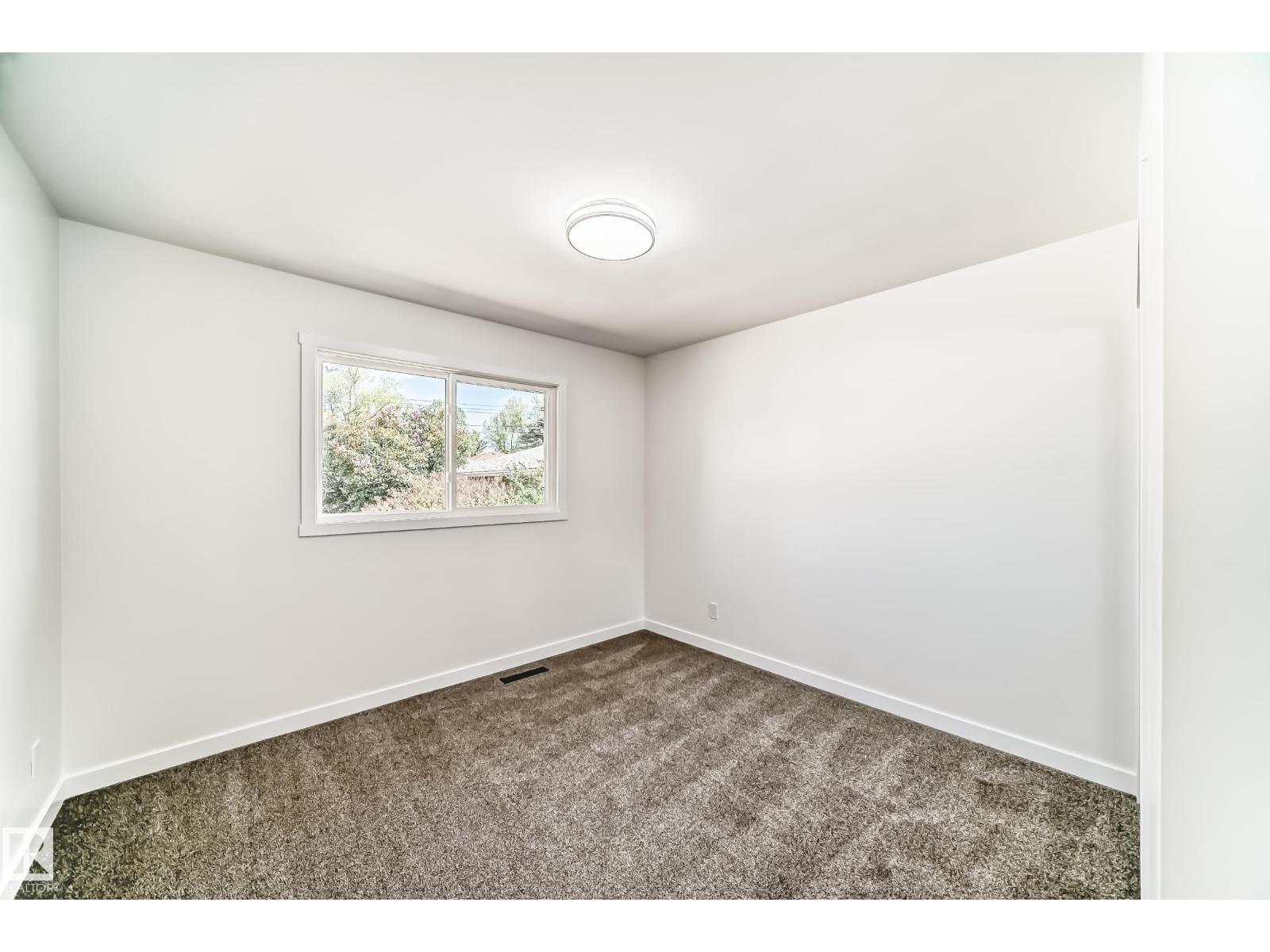 4842 116ave NW - 16