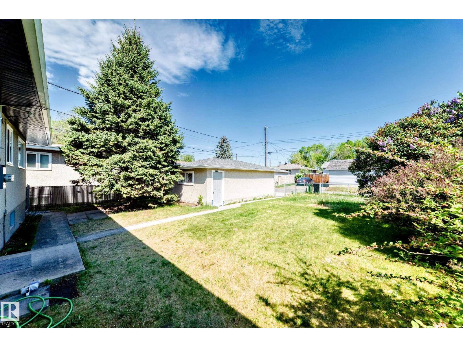 4842 116ave NW - 30