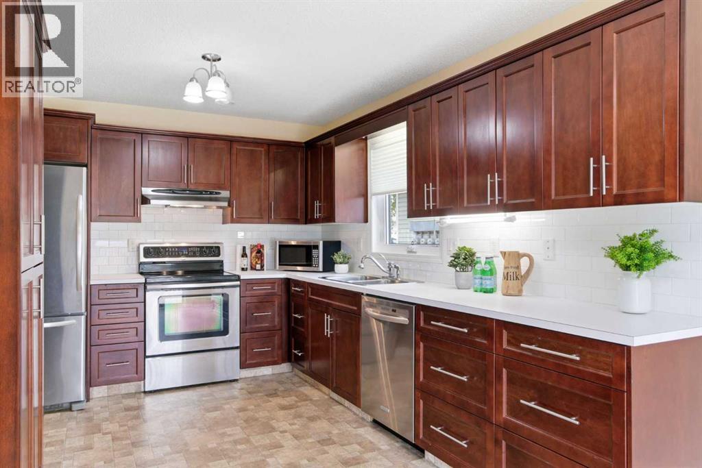 34 Vandoos Gardens NW - 10
