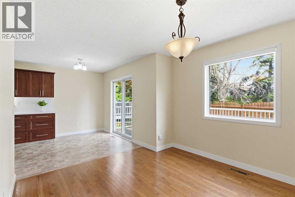 34 Vandoos Gardens NW - 16