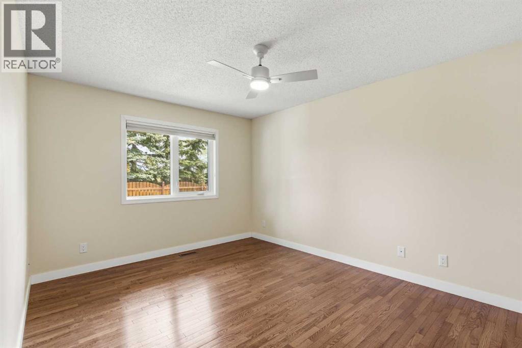 34 Vandoos Gardens NW - 25