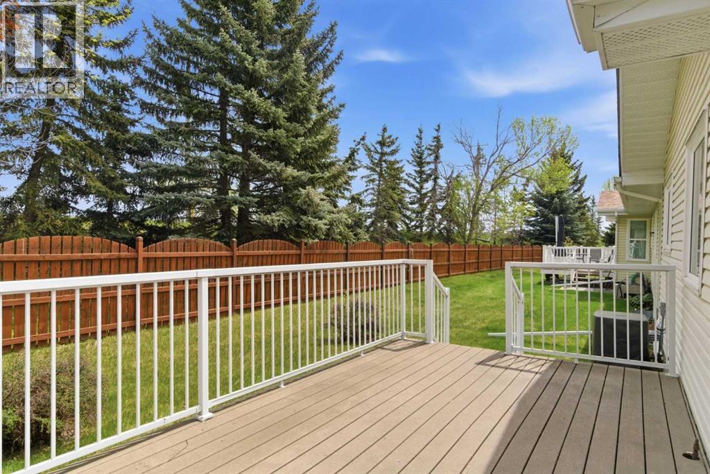 34 Vandoos Gardens NW - 36