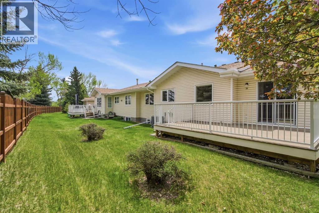 34 Vandoos Gardens NW - 42