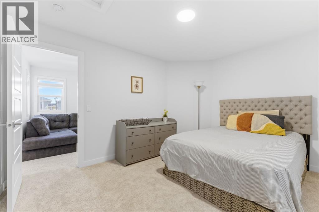 936 Langholm Drive SE - 34