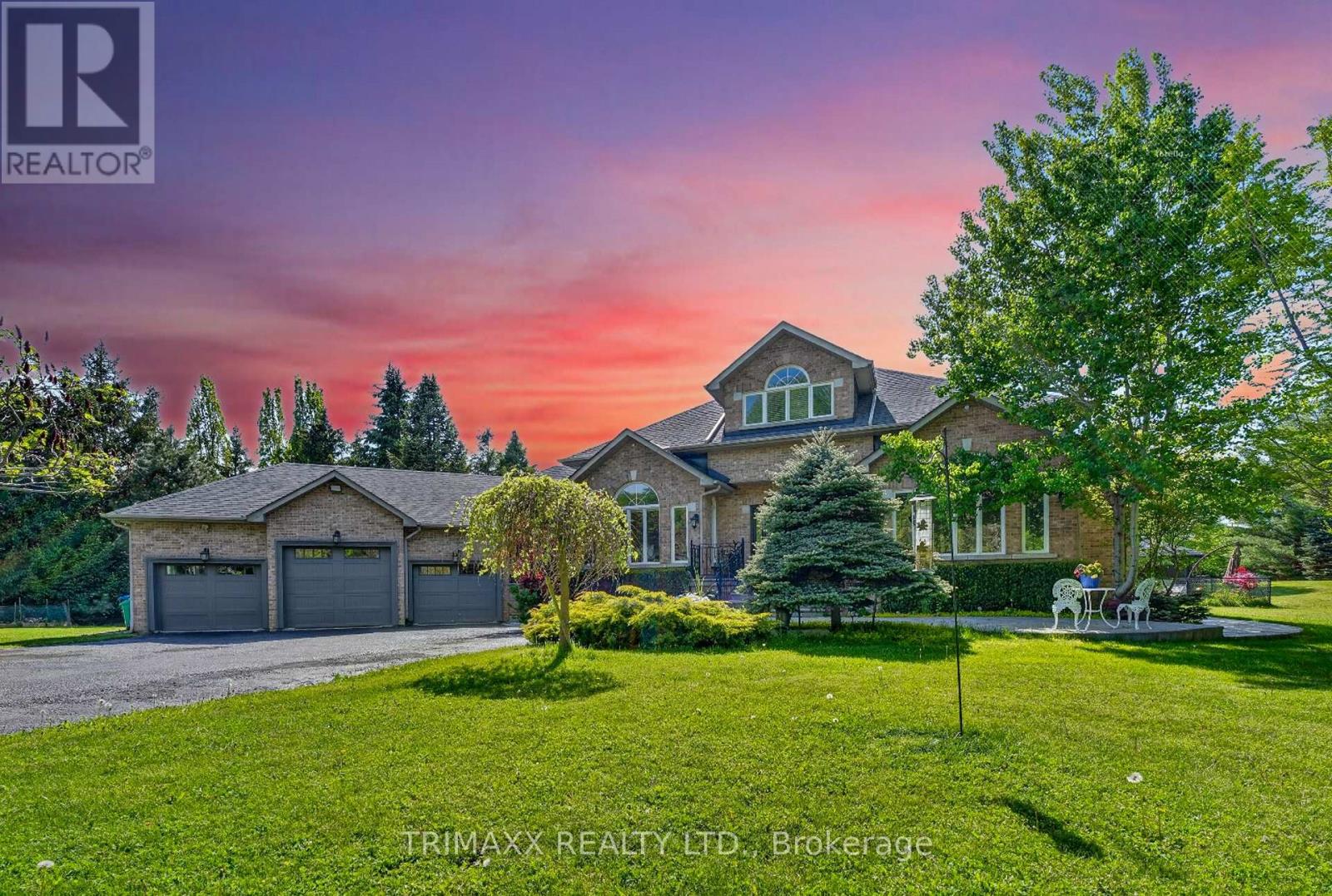 18 WALTON DRIVE - Image 2