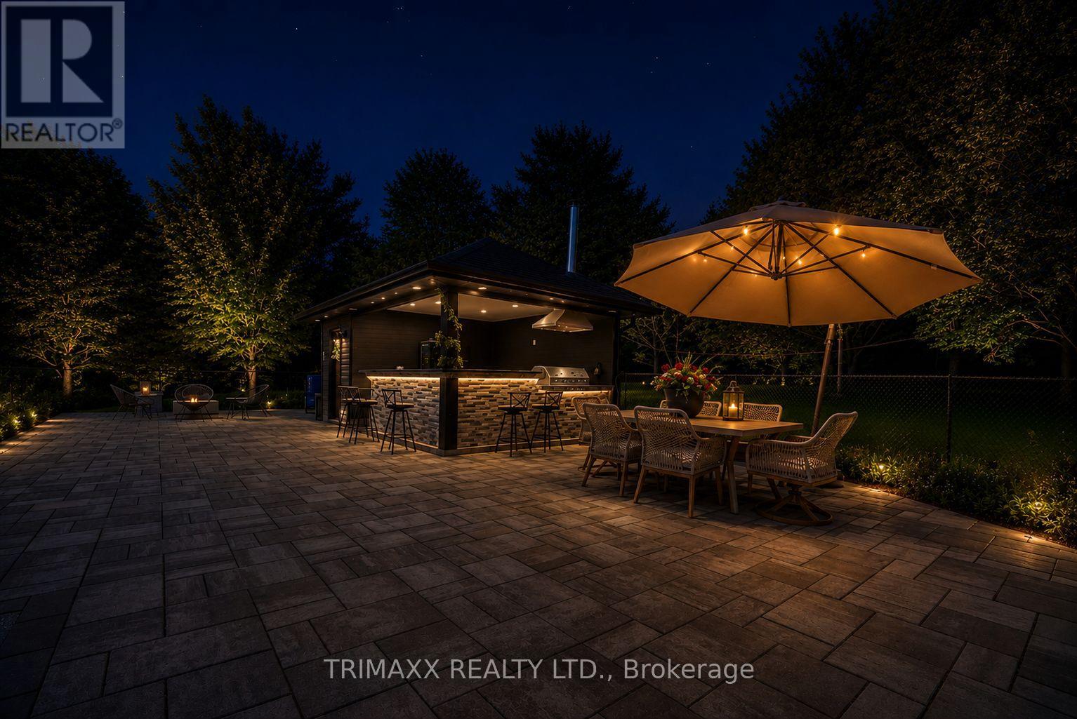 18 WALTON DRIVE - 43