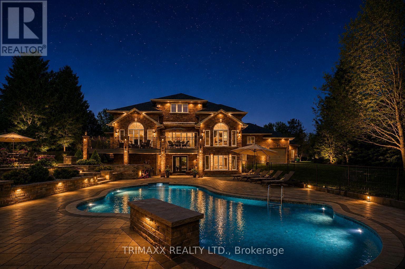 18 WALTON DRIVE - 41
