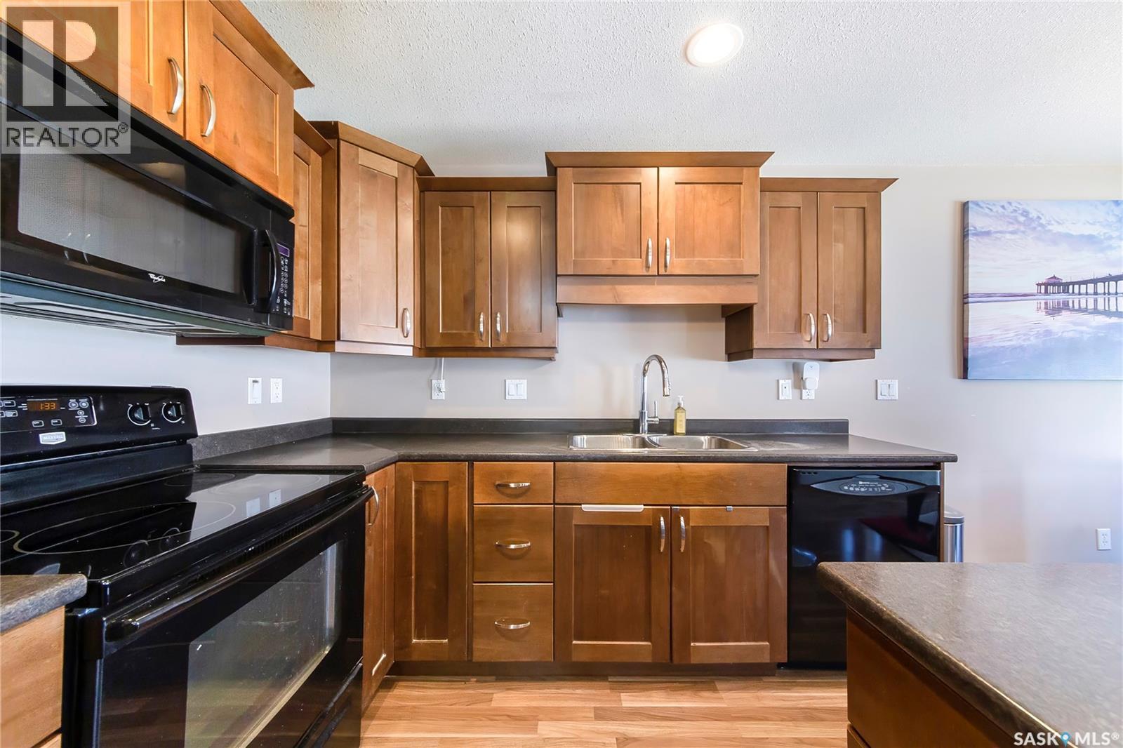 #2 547 East Hampton BOULEVARD - 13