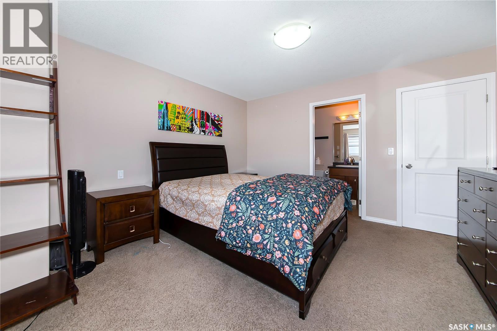 #2 547 East Hampton BOULEVARD - 26
