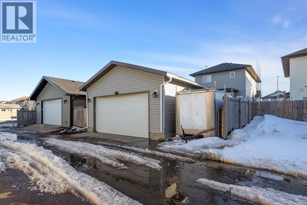 104 Coyote Crescent - Image 2
