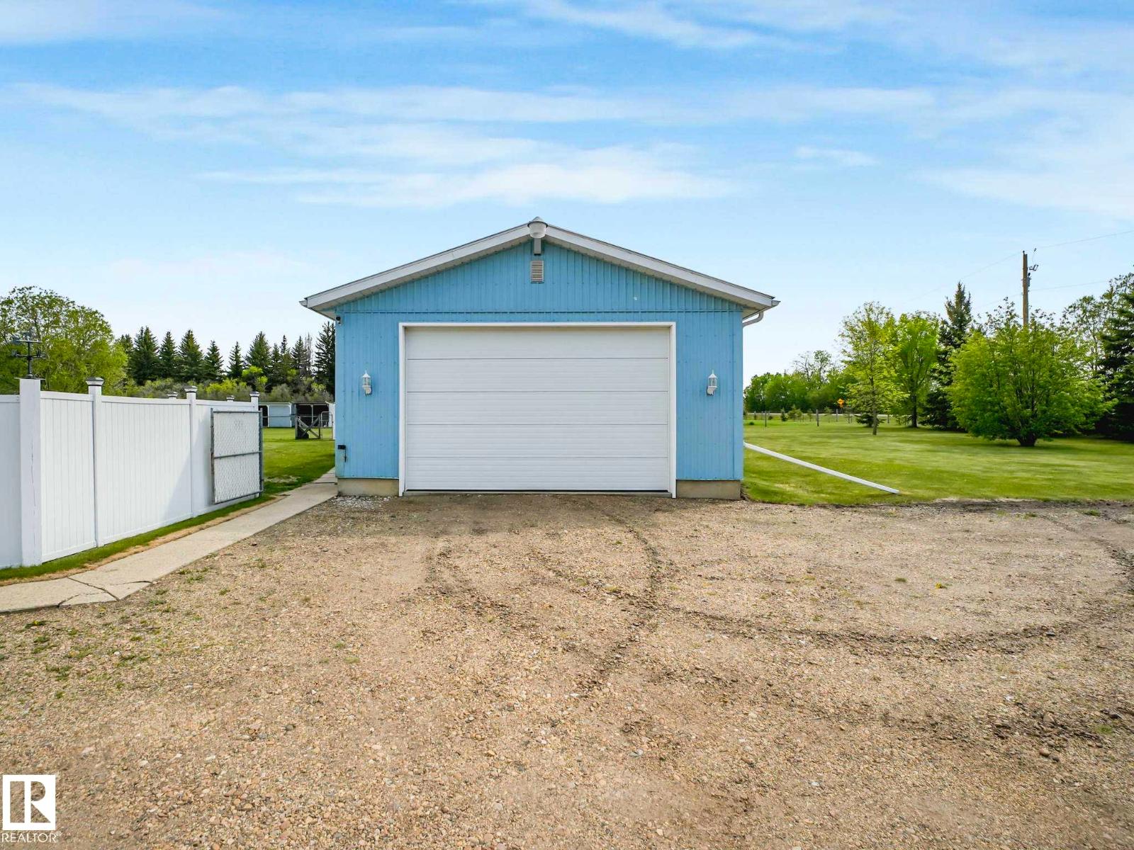 53133 RGE ROAD 223 - 10