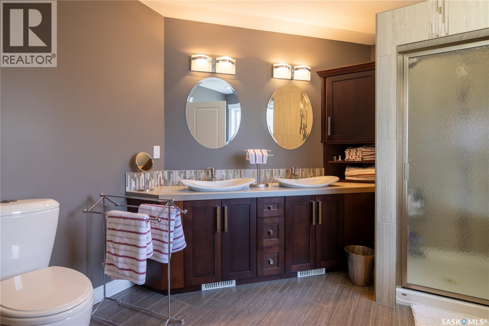 109 Cedar CRESCENT - 32