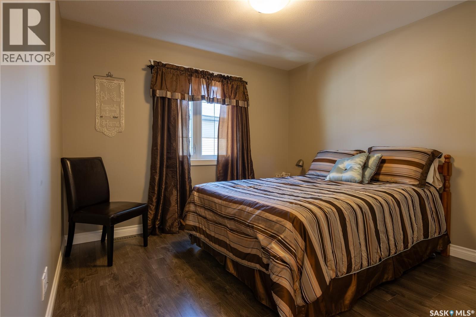 109 Cedar CRESCENT - 34