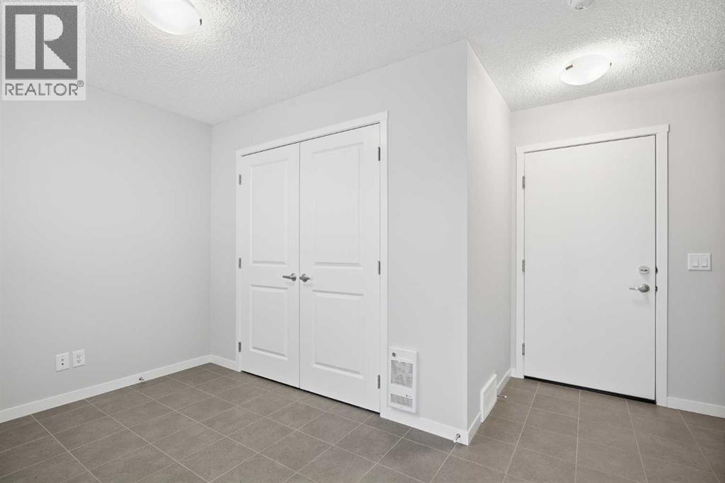 320 Harvest Hills Way NE - 4
