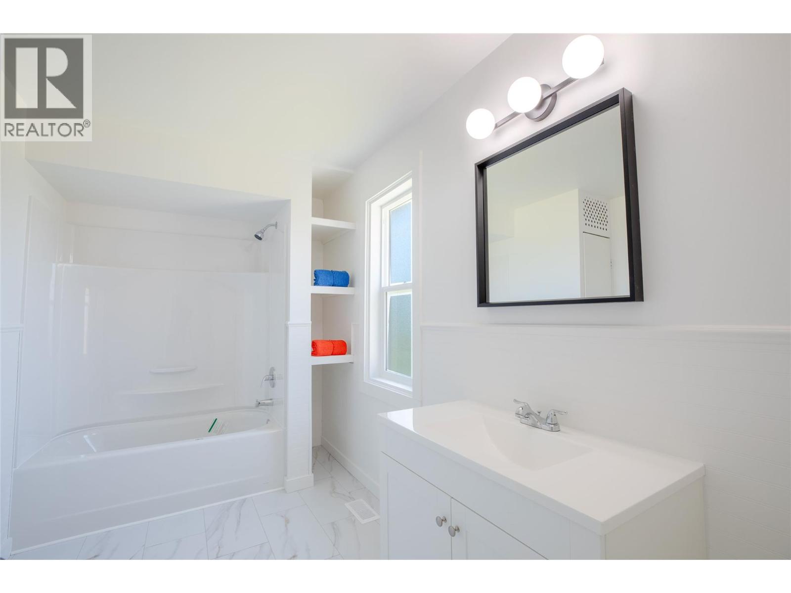 710 Devon Street - 20