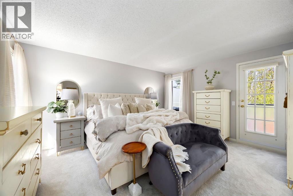51 Woodridge Close SW - 30