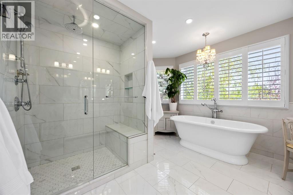 51 Woodridge Close SW - 33