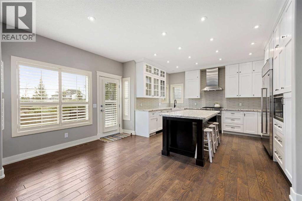 22 Strathridge Court SW - 12