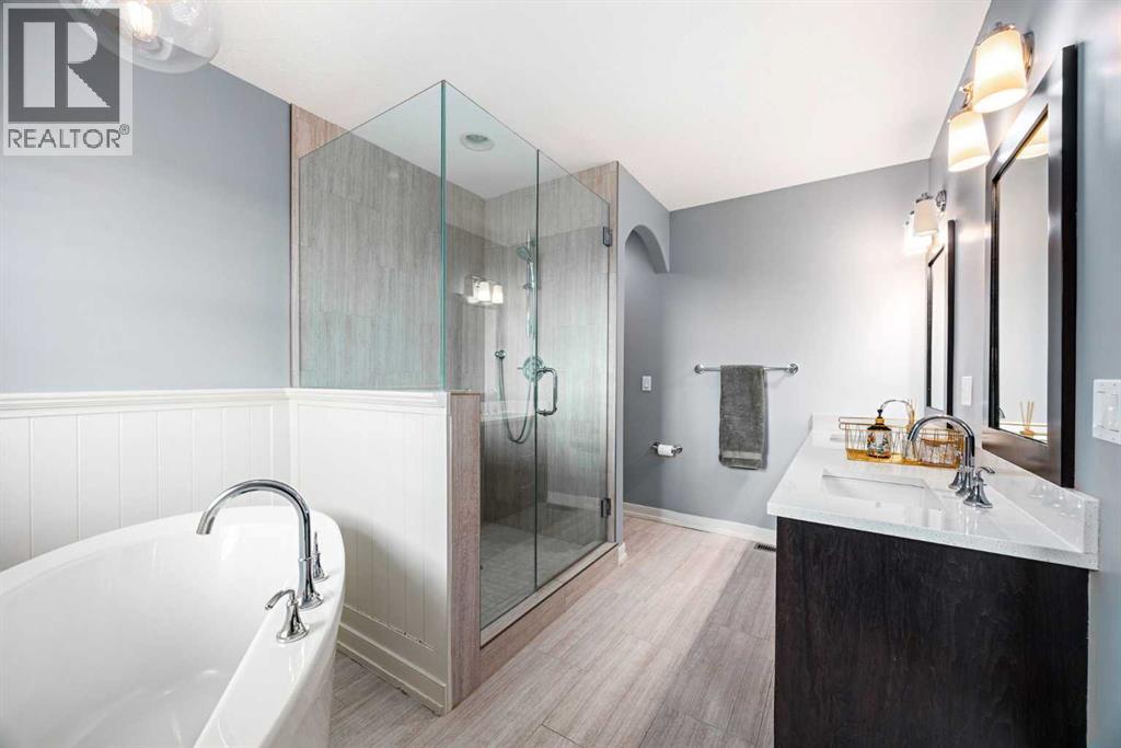 22 Strathridge Court SW - 34