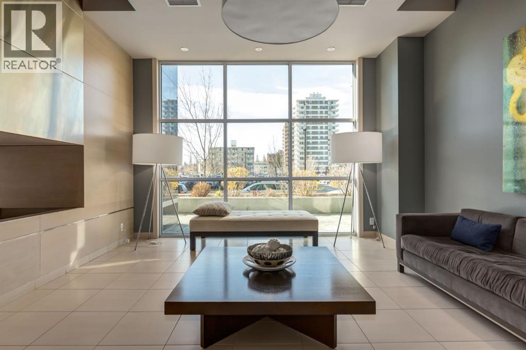#1403 530 12 Avenue SW - 33