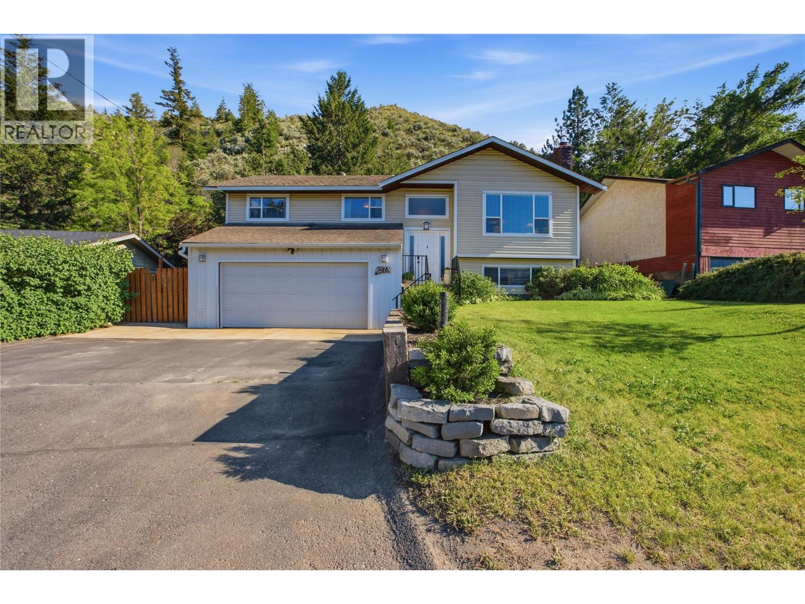 6273 DALLAS Drive - Image 2