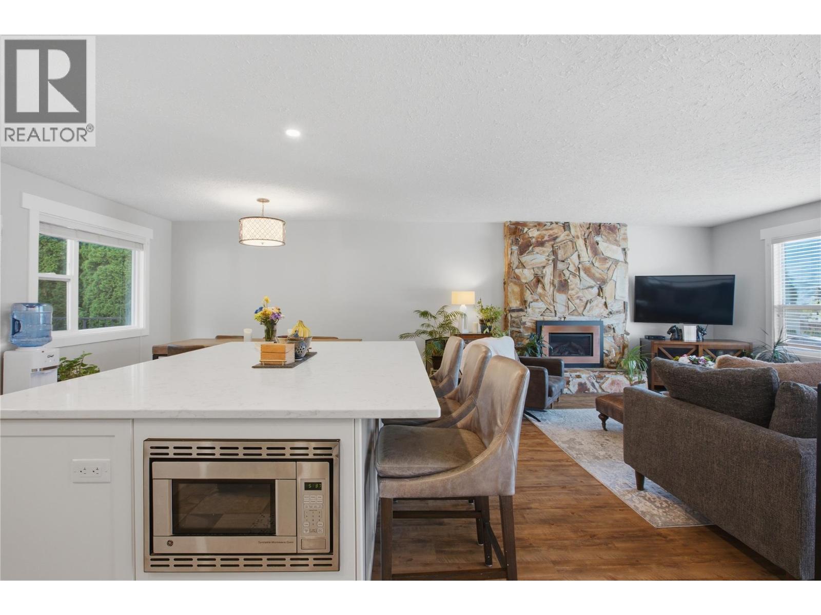 6273 DALLAS Drive - 17
