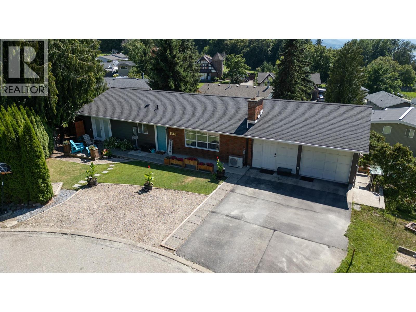 1850 28 Avenue NE - 4