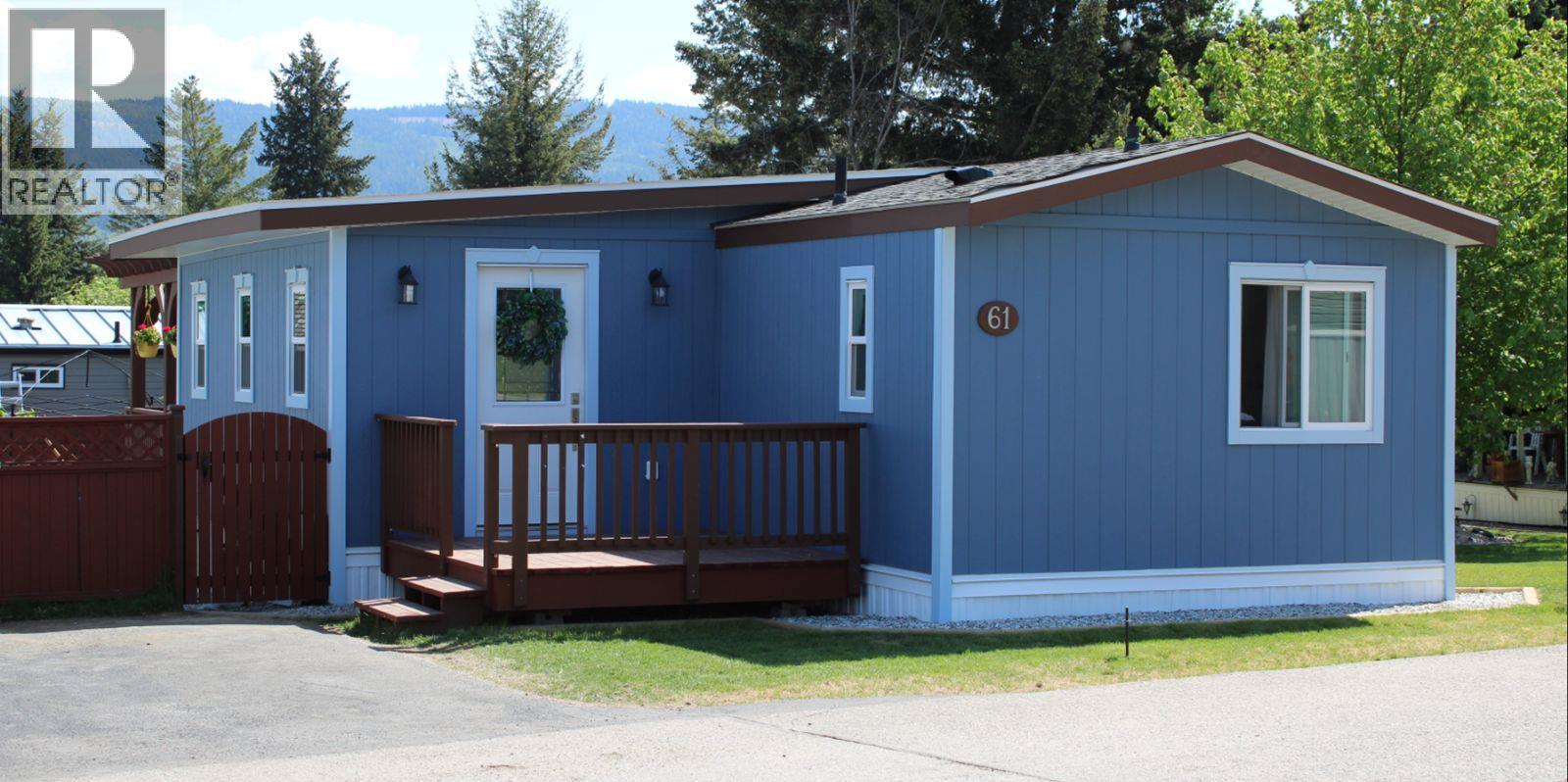 3350 10 Avenue - main photo