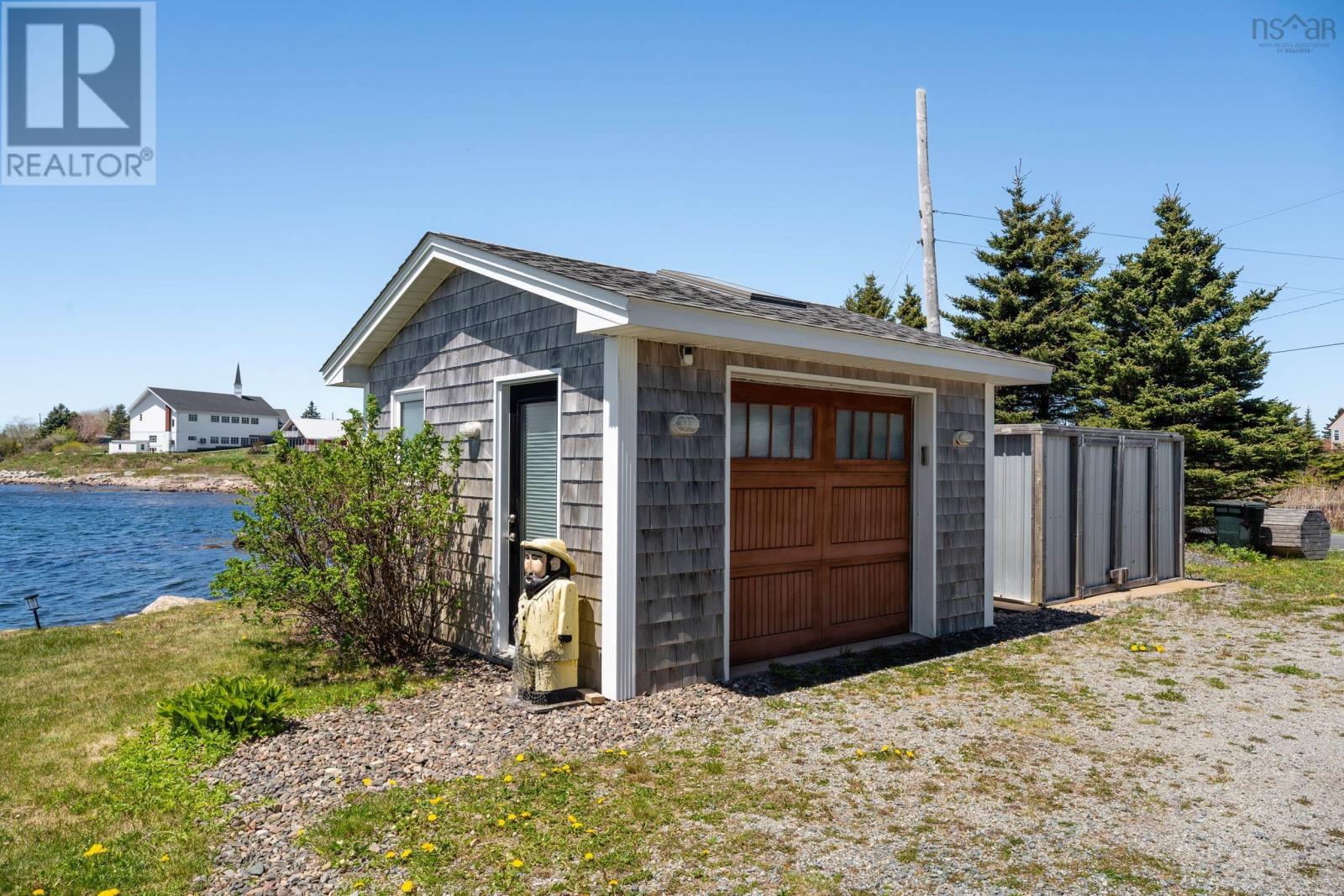 39 Bull Point Road - 44