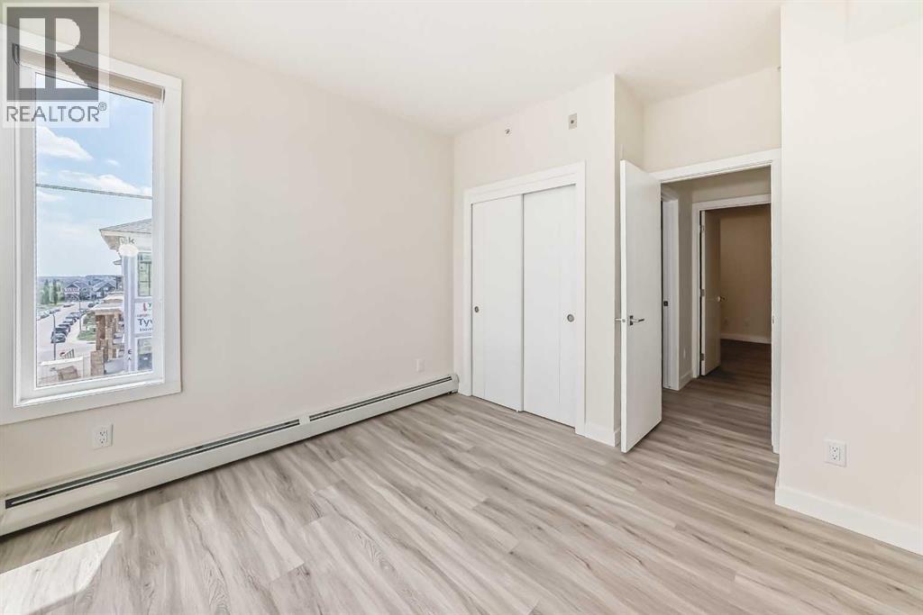 #2406 15 Skyview Point Crescent - 25