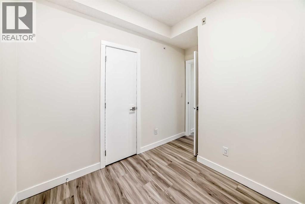 #2406 15 Skyview Point Crescent - 27