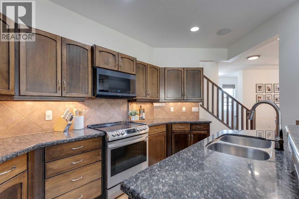 107 Aspen Stone Crescent SW - 17