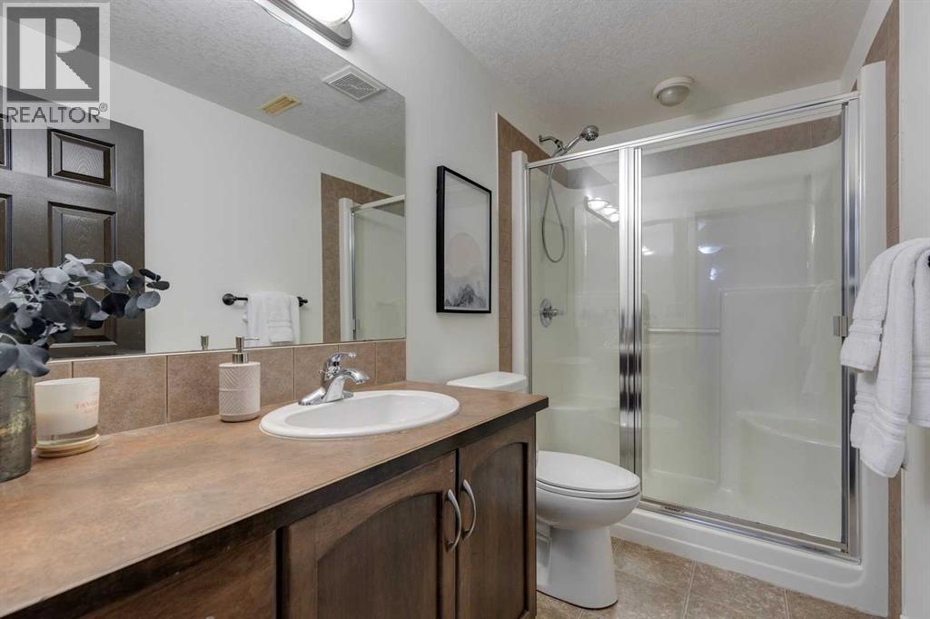 107 Aspen Stone Crescent SW - 43