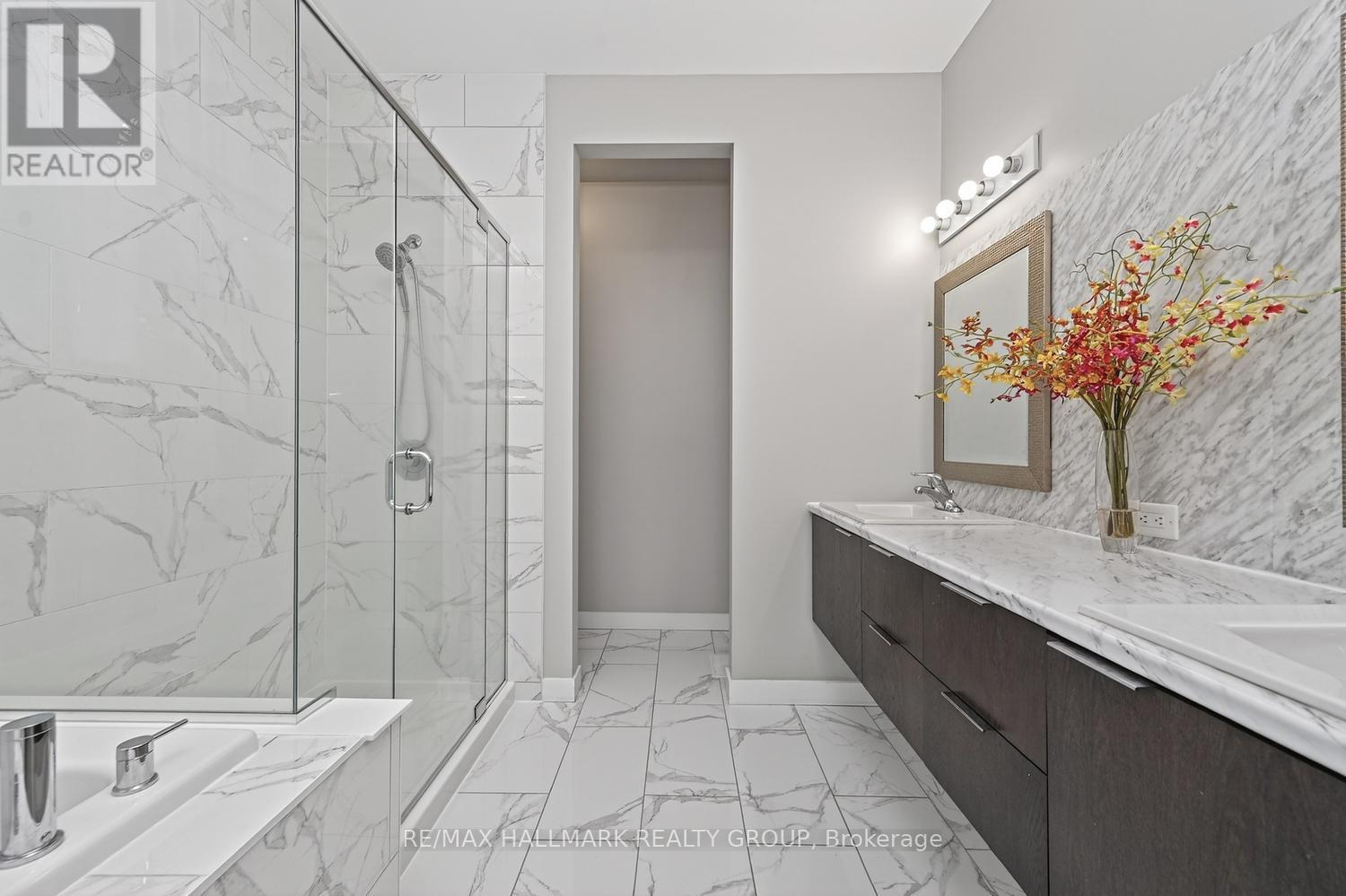 339 ANDALUSIAN CRESCENT - 29
