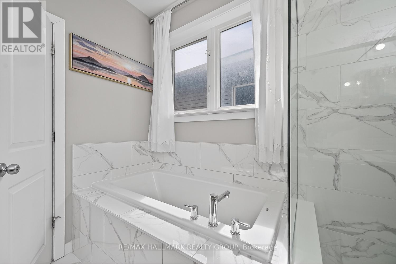 339 ANDALUSIAN CRESCENT - 30