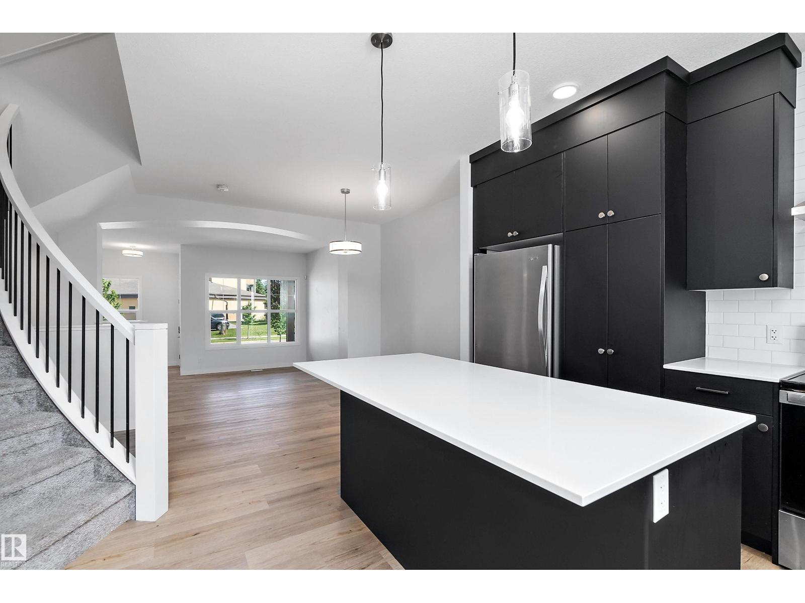 5275 EDGEMONT BV NW - 18