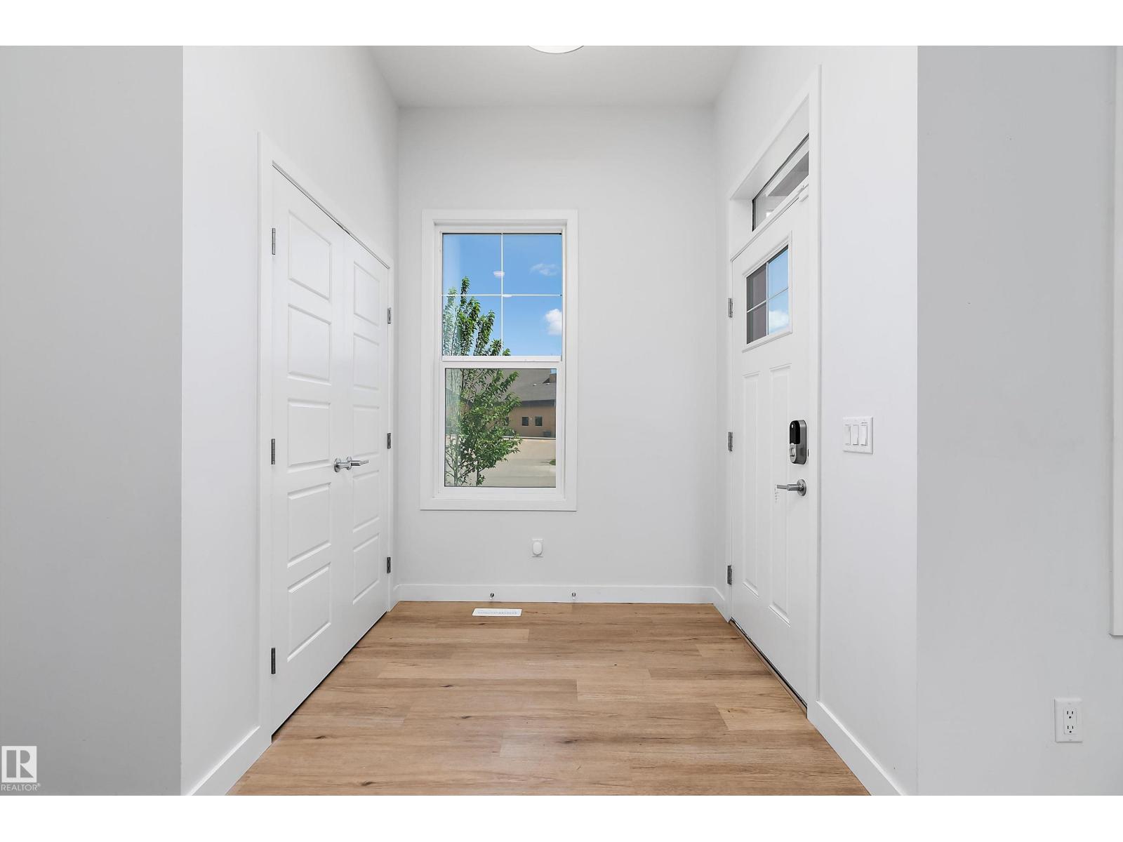 5275 EDGEMONT BV NW - 4