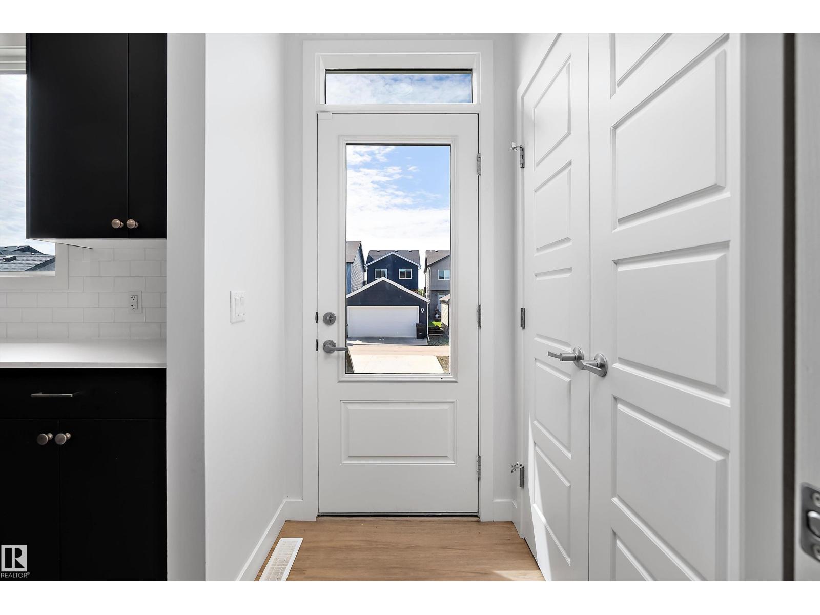 5275 EDGEMONT BV NW - 25