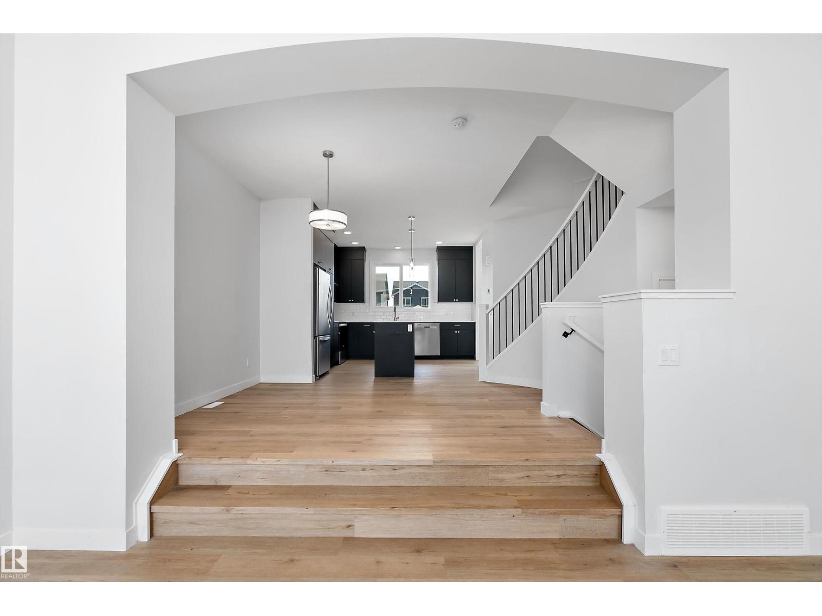 5275 EDGEMONT BV NW - 28